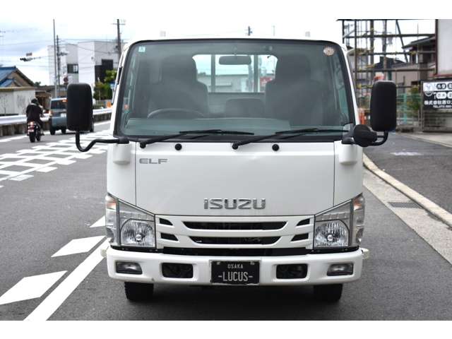 Isuzu Elf 6