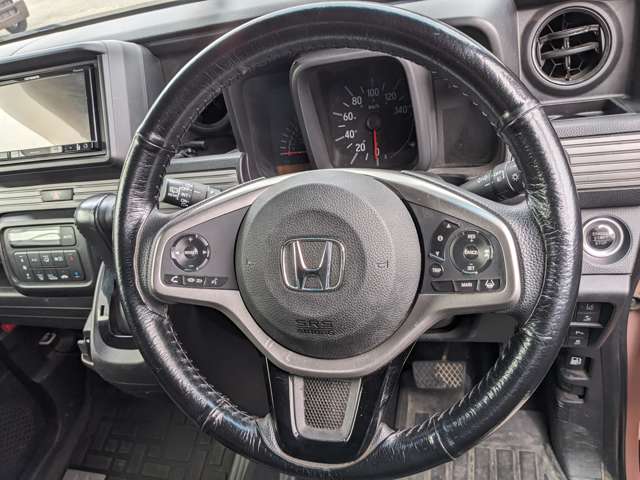 Honda N-VAN 12