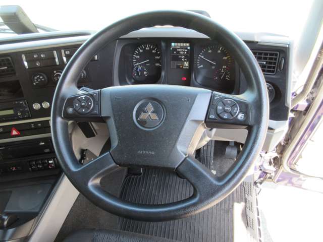 Mitsubishi Fuso Super Great 11