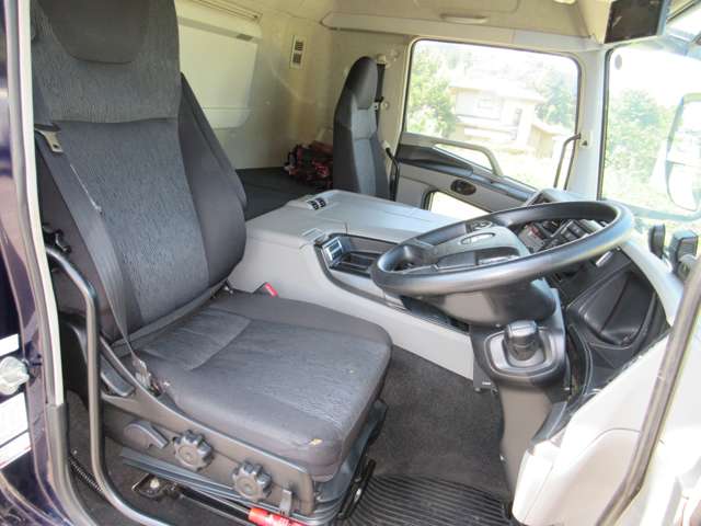 Mitsubishi Fuso Super Great 8