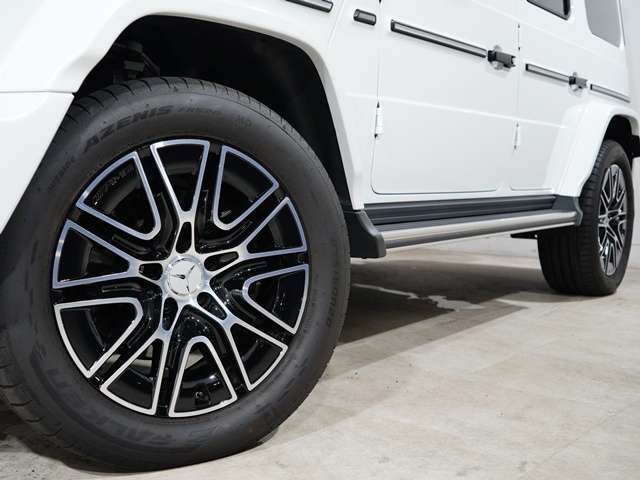 Mercedes-Benz G-Class 11