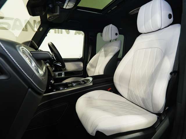 Mercedes-Benz G-Class 3