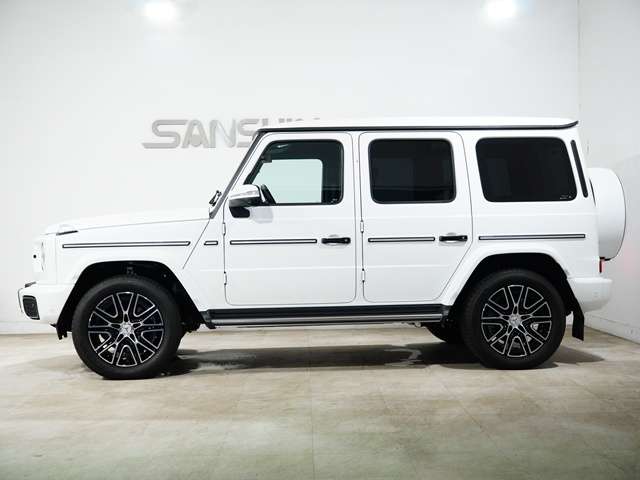 Mercedes-Benz G-Class 5
