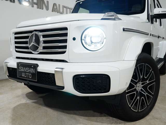 Mercedes-Benz G-Class 9