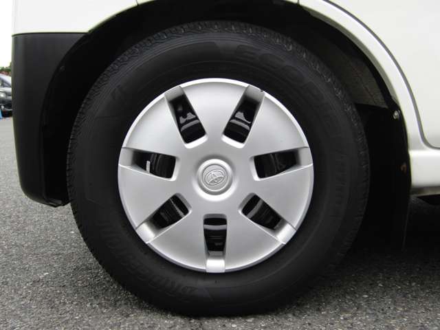 Toyota Pixis Van 11