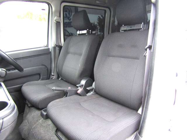 Toyota Pixis Van 7