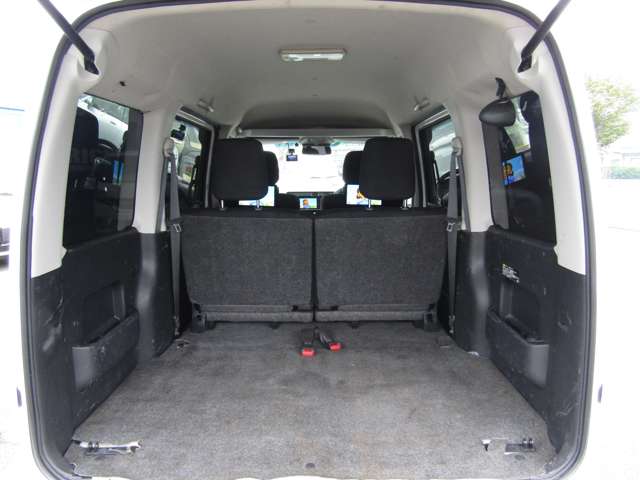 Toyota Pixis Van 9