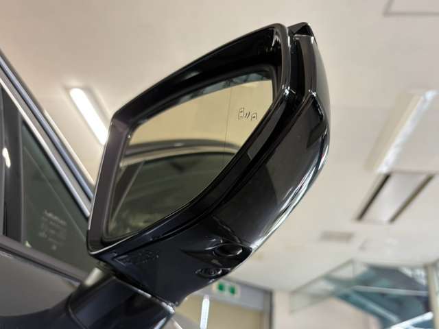 Lexus LBX 9