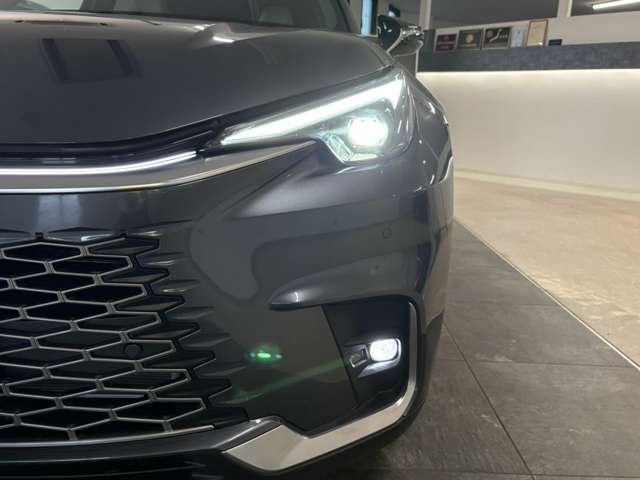Lexus LBX 10
