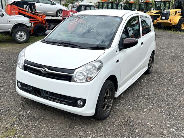 Daihatsu Mira 5