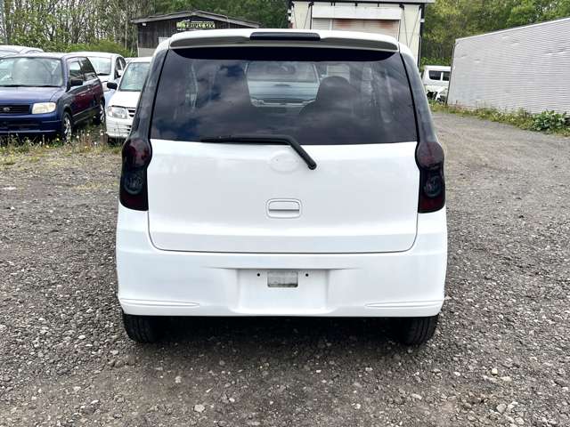 Daihatsu Mira 10
