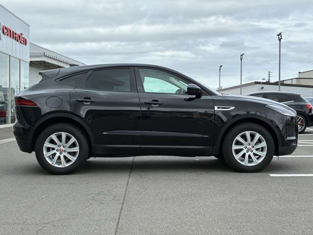 Jaguar E-Pace 7