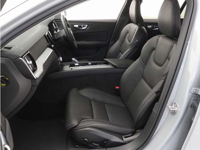 Volvo V60 Cross Country 11
