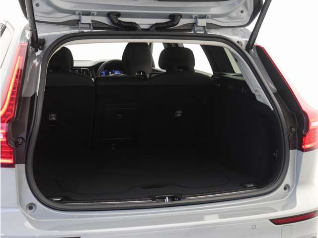 Volvo V60 Cross Country 10