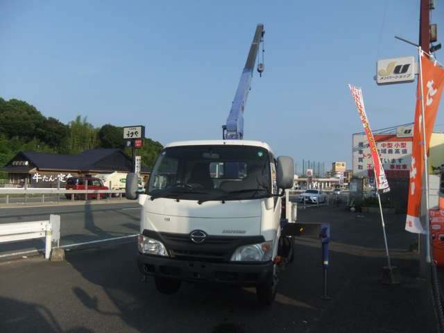 Hino Dutro 7