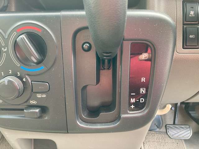 Suzuki Every 12