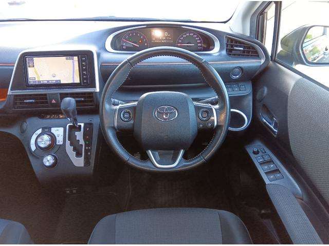 Toyota Sienta 11