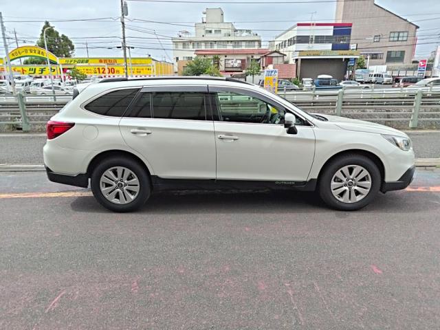 Subaru Legacy Outback 10