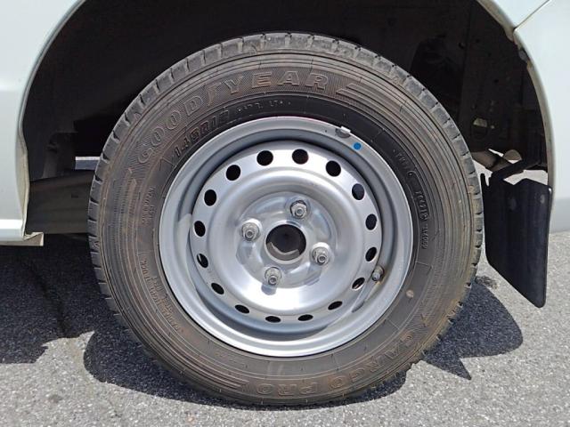 Nissan NV100 Clipper 10