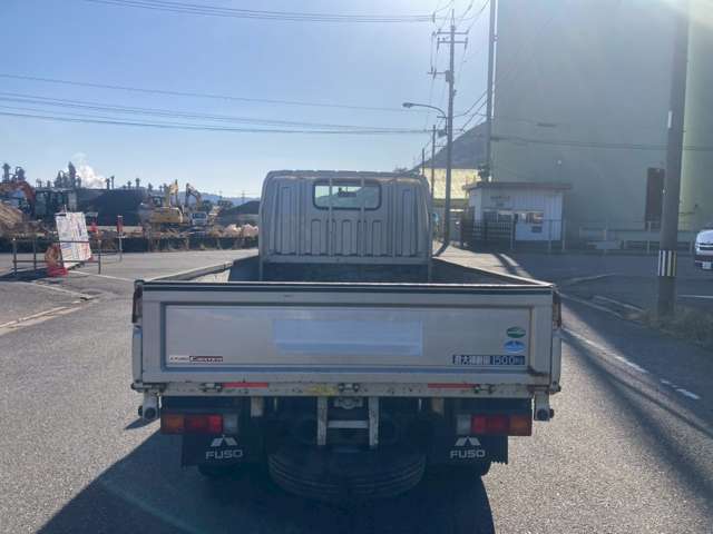 Mitsubishi Fuso Canter 8