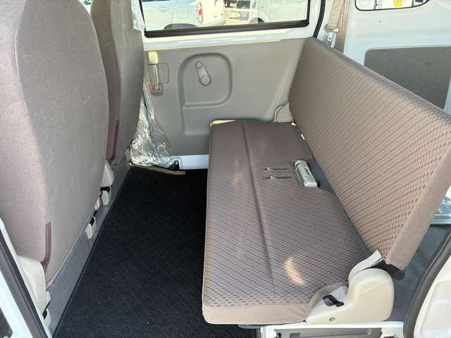 Nissan NV100 Clipper 11