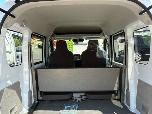 Nissan NV100 Clipper 8