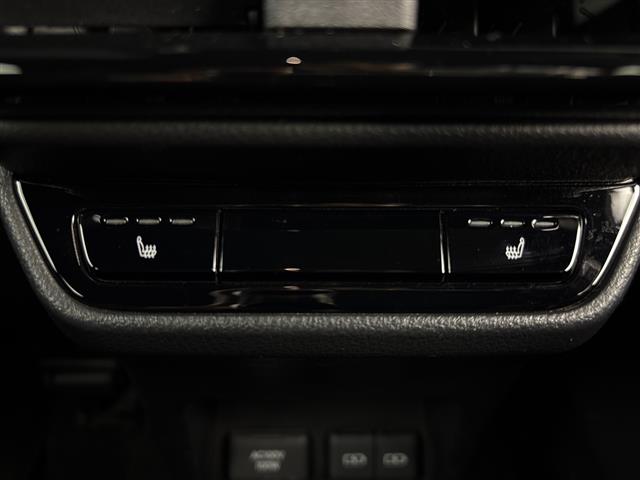 Lexus NX 11