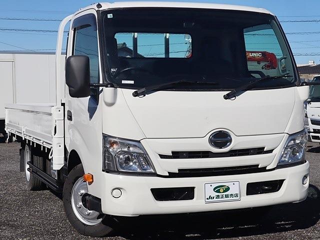 Hino Dutro 4