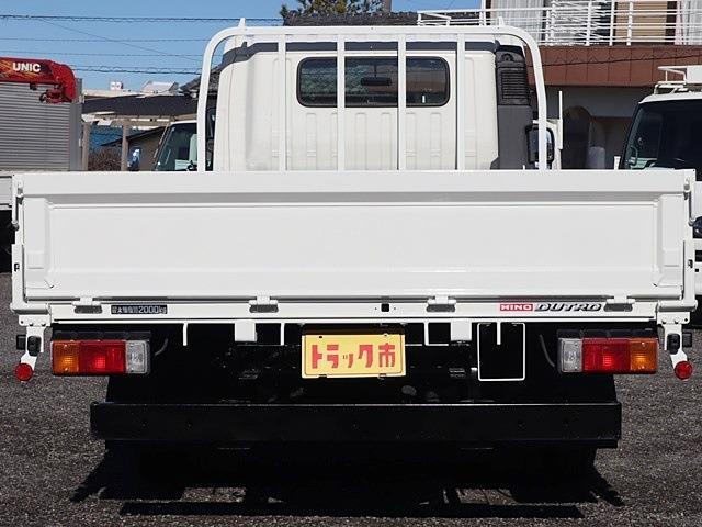 Hino Dutro 6