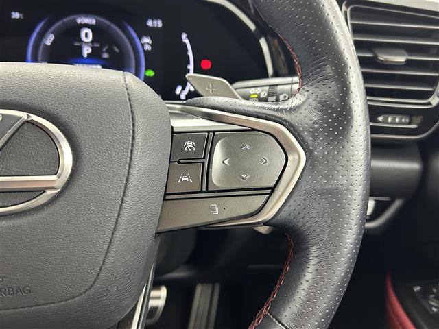 Lexus NX 7