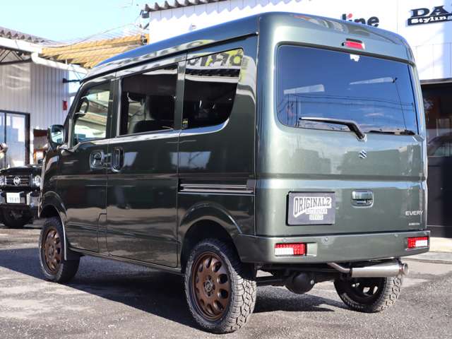 Suzuki Every 8