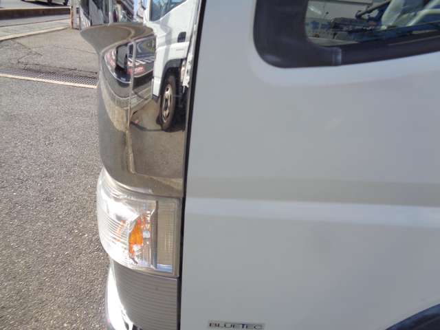Mitsubishi Fuso Canter 7